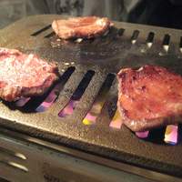 焼肉ホルモン 稲田 - 上タン塩　外側はカリカリに焼いて