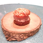 グジュール　白レバーのムース　ブラッドオレンジのコンフィチュール