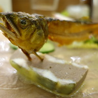 ポワン ドゥ デパー - 鮎のテリーヌ　山椒のソース