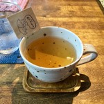 ジャム cafe 可鈴 - 食後のホッ♪とハーブティー(ハーブはレモングラス)