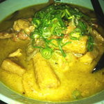 アドゥマン - グリーンカレー麺