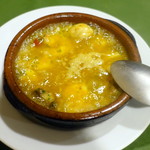 フォンダ サン ジョルディ - 海老とマッシュルームのアヒージョ