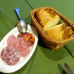 フォンダ サン ジョルディ - イベリコ豚のサラミ、サルシッチャ