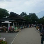 池本茶屋 - 店は左側