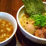 濃い出汁つけ麺とトッピングセット