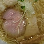 らぁ麺やまぐち 辣式 本店 - 塩らぁ麺アップ