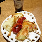 らいむ - カチョカバロとトマトの串焼き_380円×2
