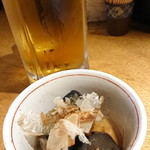 らいむ - 生ビール_380円とお通しはナスの煮浸し_300円