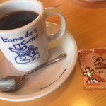 コメダ珈琲店 - コーヒーには豆菓子が。