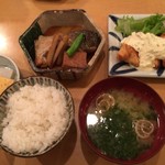 飯家くーた - かんぱちのあら煮とチキン南蛮