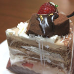 パティスリー どんぐり - チョコレートケーキ(350円)
