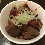 ゆとり亭 - 牛もつ煮