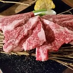 炭火焼肉 鶴兆 - 極上ロース 一人前 2800円