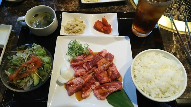 Yakiniku Gyuden Higashiosaka Ten photo 3