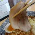 手打ちラーメン 清仁軒 - 【2017.8.28(月)】手打ちラーメン(大盛・260g)730円のチャーシュー