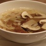齋華 - 松茸、四川ダックのスープ