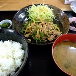 味民 - 日替定食　チンジャオロースー　1