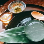 札幌茶楼 茶譜 - レインドロップケーキ