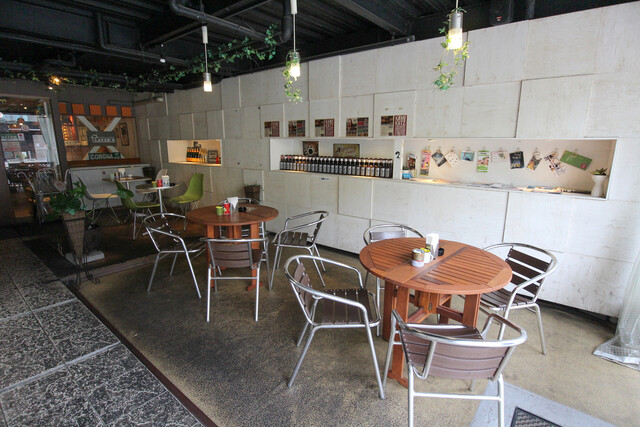 LAYER'S Marunochi Honten photo 5