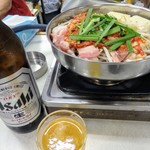 たつ屋 - 瓶ビールとホルモン鍋