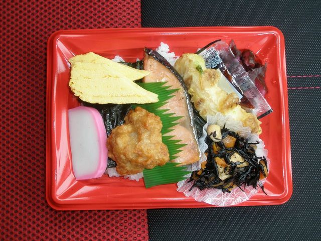 リオン・ドール 川俣店 &ndash; 福島県川俣町の便利コンビニ情報