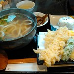 うどん酒房梵 - えび天うどん定食