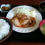 大衆食堂 さかえ - 生姜焼き定食 500円