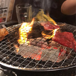 炭火焼肉 昭和大衆ホルモン - 