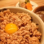 焼き鳥とワイン 萬鳥 - 