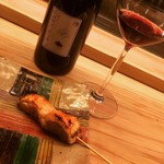 焼き鳥とワイン 萬鳥 - 