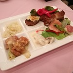 Kafeteria Orora - 料理