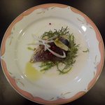 ファブール - 西天満"Bistro FAVEUR"の前菜「青森産鯖の炙りマリネと赤とうがらし葉のサラダ」