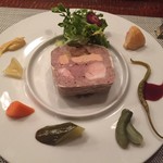 ウサギとフォアグラ イチジクのテリーヌ