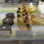 アカシエ - ケーキショーケース