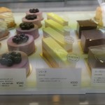 アカシエ - ケーキショーケース
