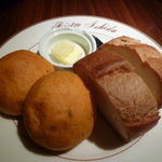 【トマトパンとフランスパン】