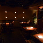 ビストロいしだ - ちょっと暗めの店内♪