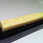 フロリレージュ - バターに粗塩を添えて。お塩がグッド！