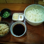 讃岐うどん はるしん - 釜揚げうどん+炊き込みご飯