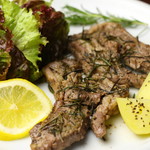 ラムチャップの香草焼き