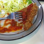 アジャンタ - チキンカツ（食べかけ）