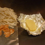 もやし、ガーリックチップ、ジャガイモ