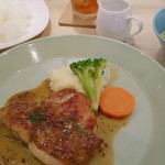 カフェ ソケリ - チキンソテー〜ハニーマスタードソース〜 サラダ・ドリンクセット