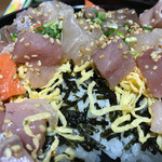 スーパーセンタートライアル - ご飯の上には海苔と錦糸玉子