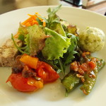 アウストロ - ゼッポリーニ・テリーヌ・カポナータ・マリネ・サラダ等、6～7種類の前菜の盛り合わせ