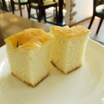 アウストロ - 国産小麦を100%使用。小麦の香りを楽しめる。フォカッチャ