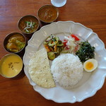 Natural kitchen San - カレープレート三種