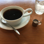 cafeEST - ブレンドコーヒー410円