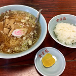 食道苑 - 相方の「ラーメン」と「小ライス」