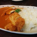 Kukkuhausu - 鹿児島産地鶏・赤鶏さつまのチキンカツカレー